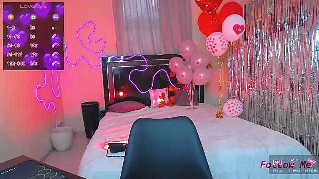 Lillianhot68 online show from March 4, 8:54 am