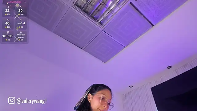 Valery wang online show from October 8, 11:47 am