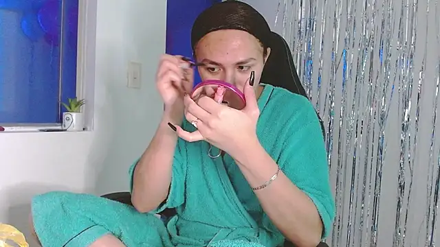 giuliana andrade online show from March 3, 12:05 am