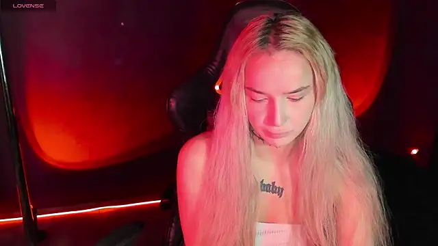 MilaAsh online show from September 28, 8:30 am