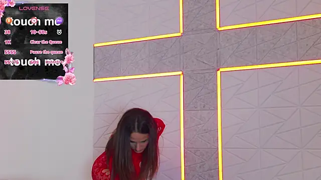 hailey peach online show from October 5, 7:19 pm