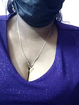 mallu-sumi online show from April 18, 7:07 pm