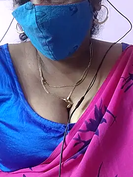 mallu-sumi online show from October 26, 8:10 am