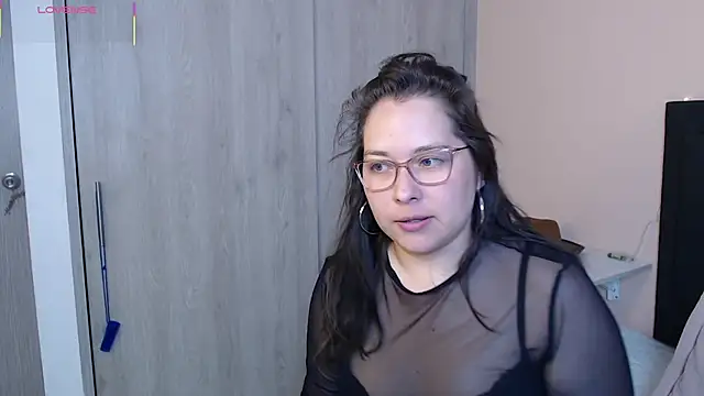 May Carlier online show from October 14, 4:04 am