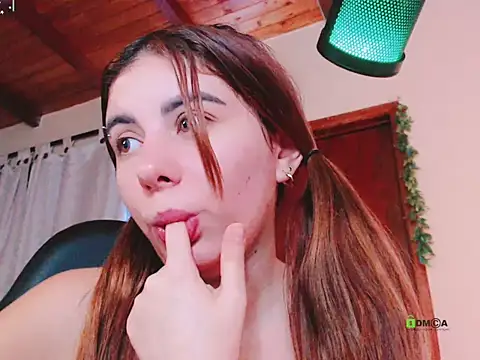 ARIA SUGARUB online show from October 9, 1:21 am