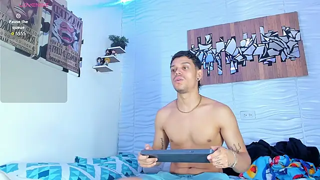 Friendsofeverything  online show from October 8, 11:09 pm