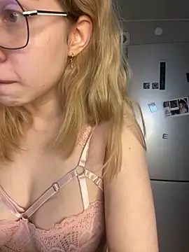 Kitty Katrine online show from February 12, 4:58 am