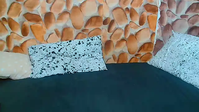 AfricanBigAssxx98 online show from September 23, 10:30 pm