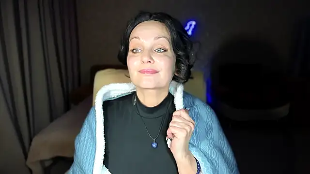 WitchBlueRose online show from September 28, 8:03 pm