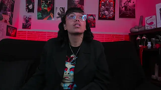 lilith-deveraux online show from September 15, 1:41 pm