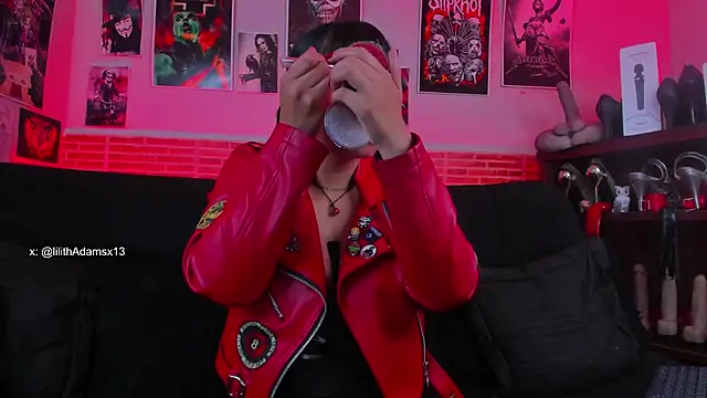 lilith-deveraux online show from September 26, 3:31 pm