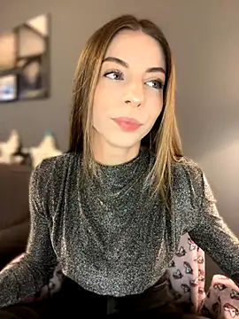 Mia Ethan online show from November 22, 1:25 pm