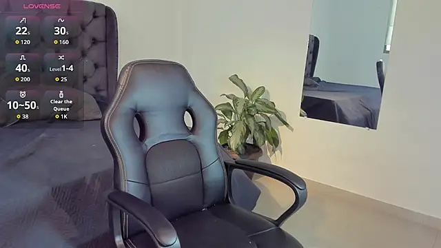  maria foxx  online show from October 20, 6:55 pm