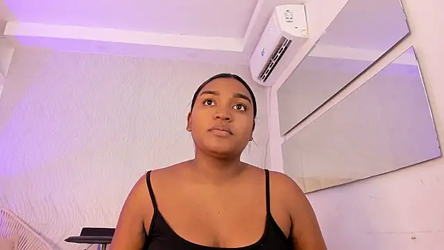 kayna gomez online show from February 7, 7:18 pm