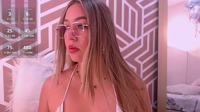 SashaDurante online show from April 15, 12:39 pm