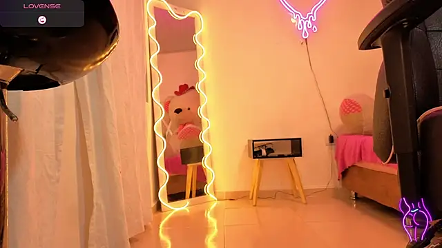 Laylafoxy tay online show from October 6, 3:12 am