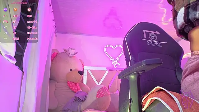 Laylafoxy tay online show from January 9, 3:11 am