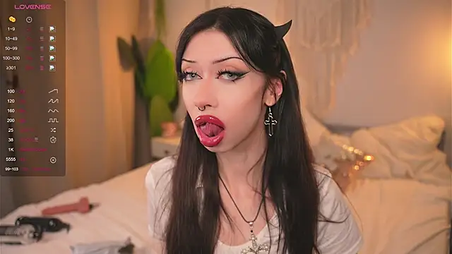 Devilsss toy online show from October 24, 3:52 pm