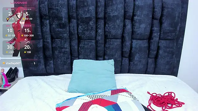 Aurora Doll  online show from April 14, 2:06 pm