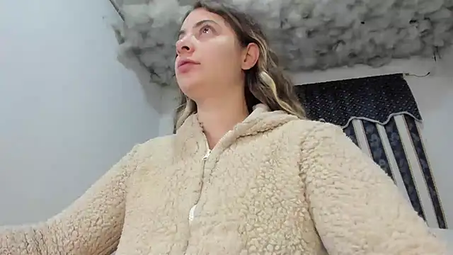 Lauu G online show from October 3, 10:42 am