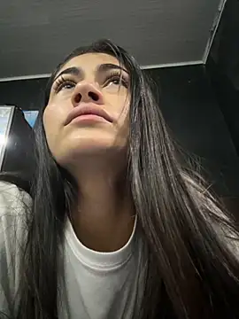 emilie xx  online show from September 20, 12:58 pm