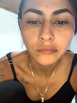 emilie xx  online show from October 13, 10:45 pm