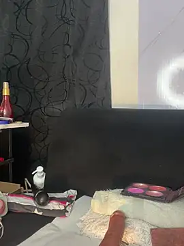 chiquimaturesexy online show from March 9, 10:02 pm