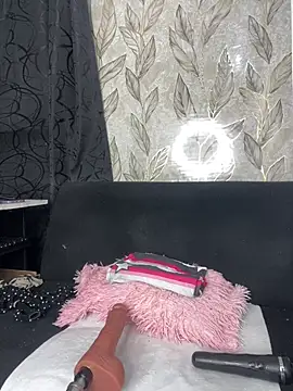 chiquimaturesexy online show from April 16, 9:50 pm