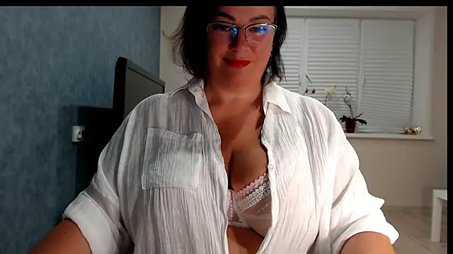 Nora Star online show from February 22, 6:31 pm