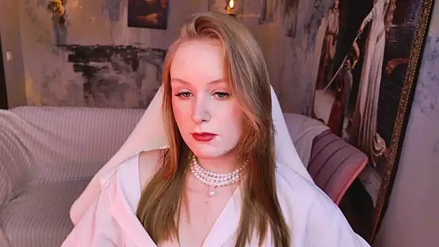 VivienLeeigh online show from April 12, 7:55 am