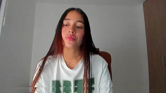 AriaMontgomery online show from October 27, 3:35 am