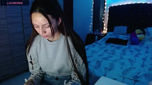 holy juli online show from September 11, 3:51 am