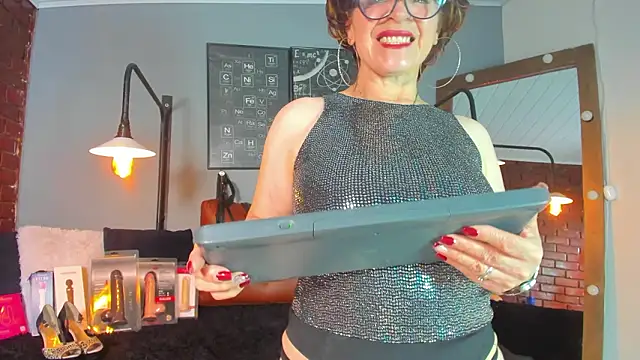 Samantha mature56 online show from February 19, 2:22 am