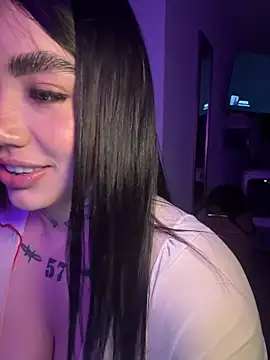 Nickiiiii online show from April 5, 7:07 am