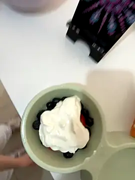 PoliBenett  online show from October 15, 7:05 pm