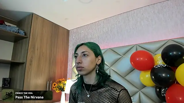 Im gaia online show from October 3, 12:43 pm