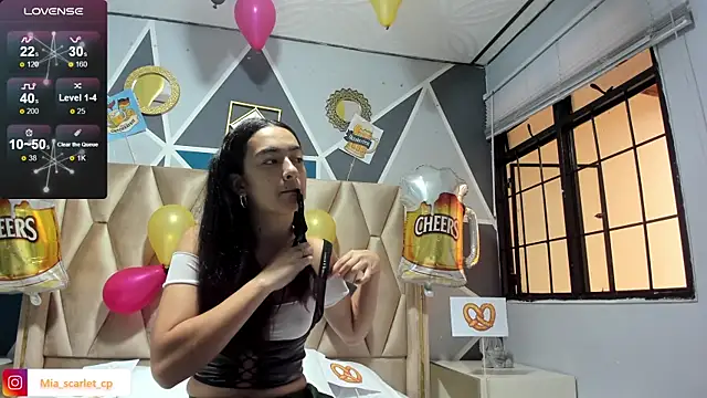 Mia scarlet69 online show from September 25, 12:26 pm