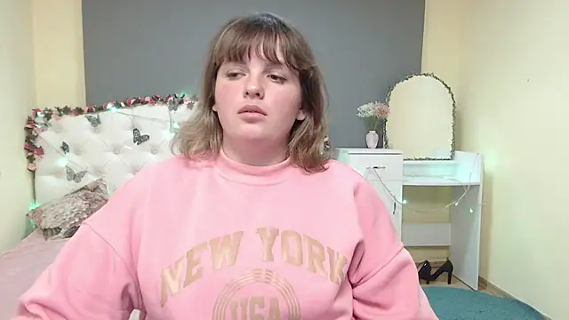 StaceyLex online show from March 7, 8:32 am