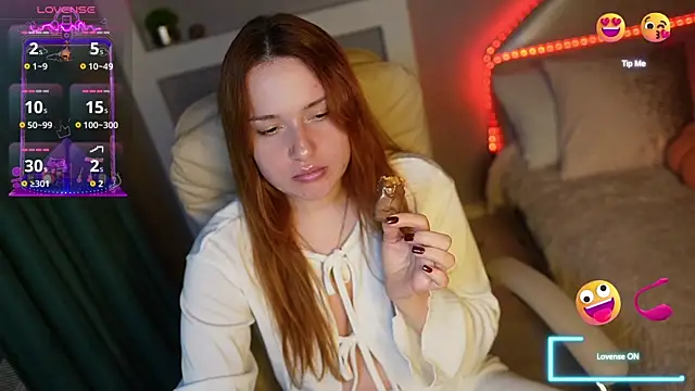 LisaElfy online show from October 9, 6:12 pm