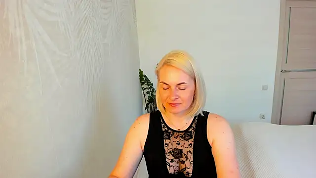 Alicee Gracee online show from May 29, 8:01 am