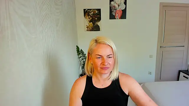 Alicee Gracee online show from July 13, 9:43 am