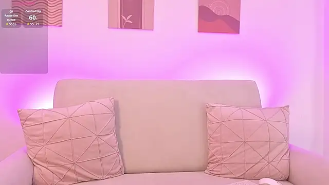 Mia Heartt online show from April 25, 3:31 pm