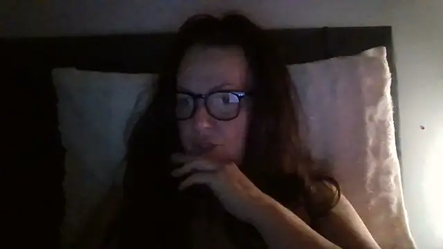 Tillieuk online show from April 29, 9:20 pm