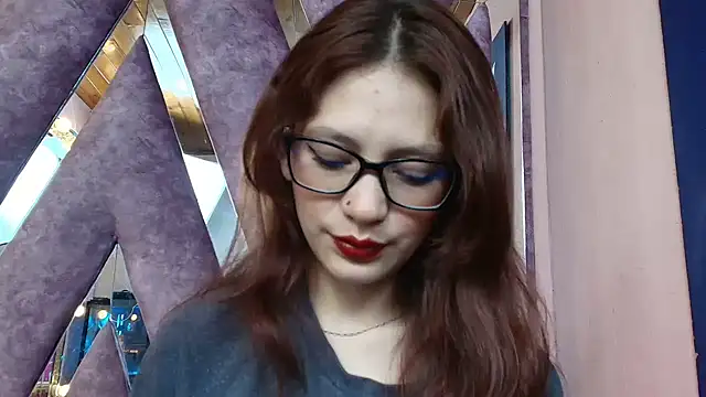 LARICSABLUE online show from May 8, 2:15 am
