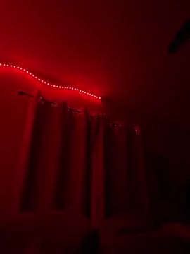 ecbaby02 online show from December 2, 7:10 am