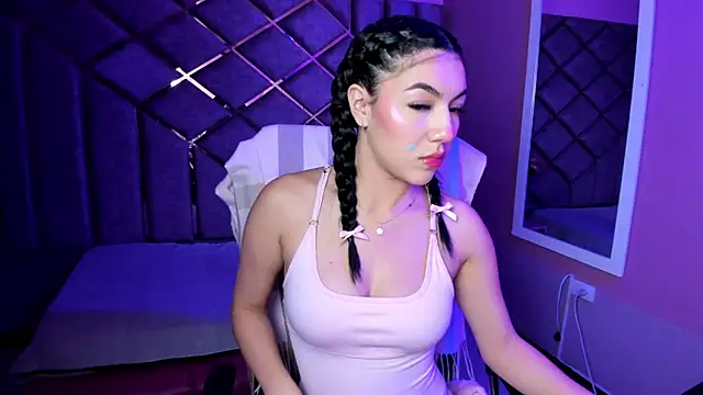 Poly Sasha  online show from April 23, 3:25 am