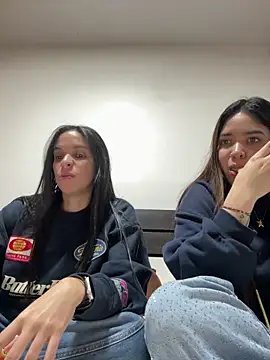 daniniescobarr online show from March 3, 9:32 pm