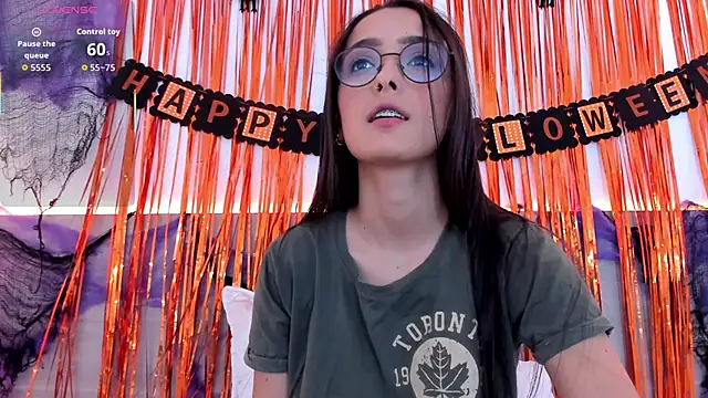 nataliiiiia online show from October 9, 12:42 pm