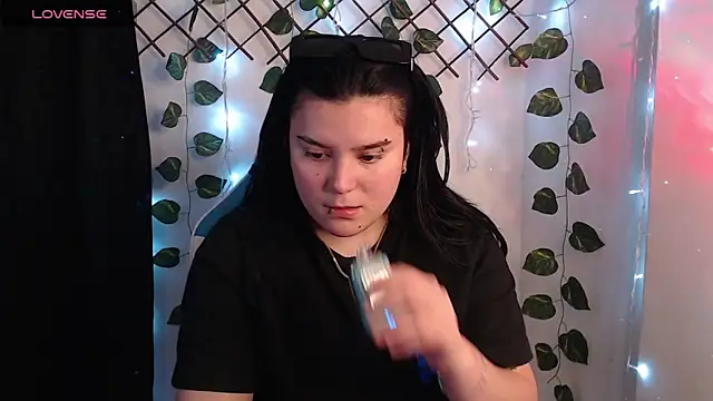 Nika 1  online show from April 11, 12:28 am