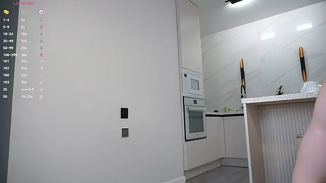 holyhee online show from September 24, 9:14 pm